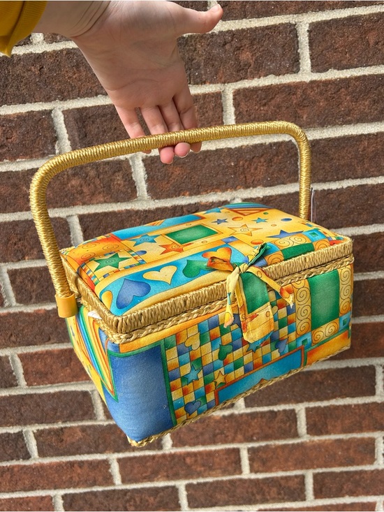 Other - Vintage retro sewing kit